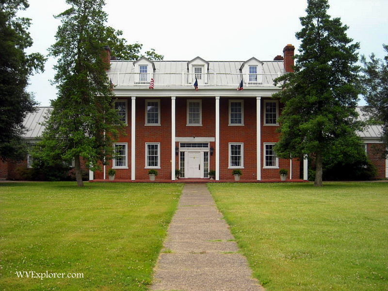 Red House at Eleanor, WV, Putnam County, Metro Valley Region