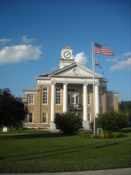Wirt County Court House