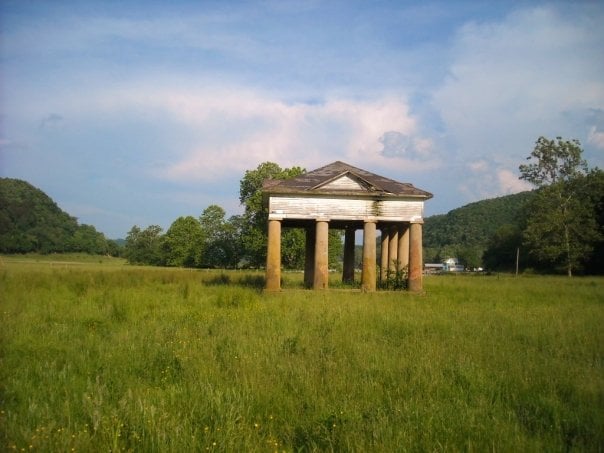 Decay on entablature at Blue Sulphur Springs