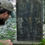 Alex Cole at Washington Grave