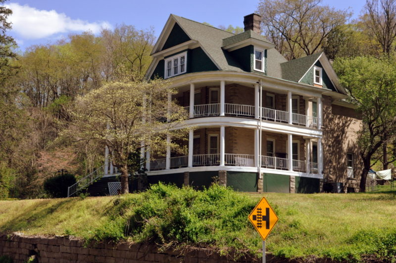 Historic home at Pratt, W.Va.