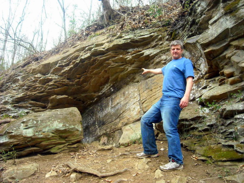 David Sibray points out the Lynco Petroglyphs as they appeared in 2011.