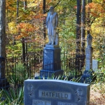 Devil-Anse-Cemetery-Statue