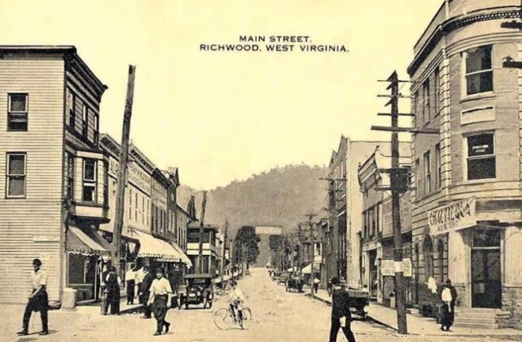 Richwood, West Virginia (WV) in 1910 was the center of a booming timber industry.
