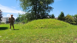 Prehistoric burial mound at Pinch West Virginia