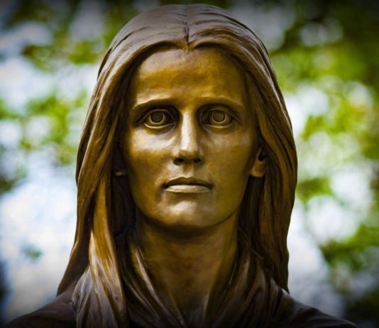 Mary Draper Ingles is immortalized in bronze at Radford, Virginia.