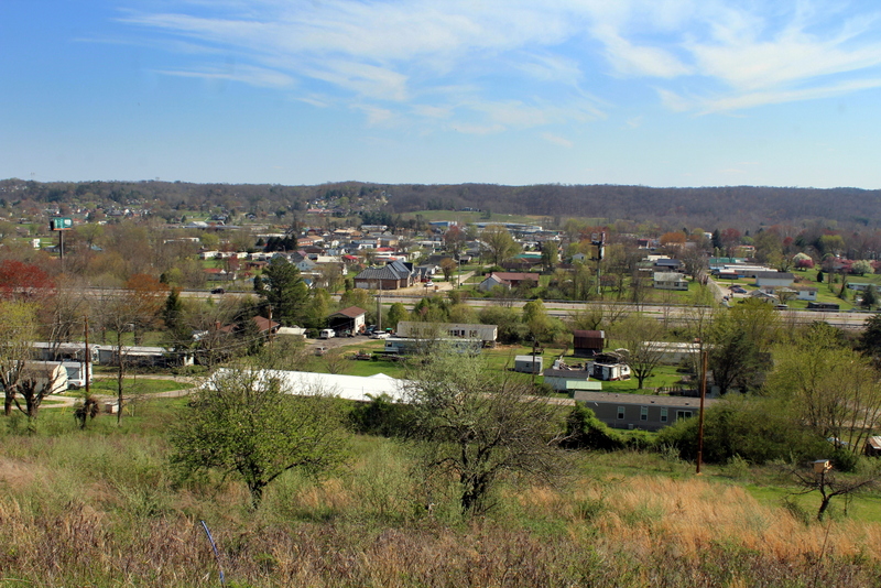 Culloden, WV (West Virginia), lies in the Teays Valley in Cabell County near the border of Putnam County.