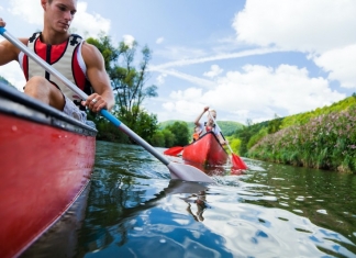 Boaters in West Virginia are required to wear life vests on the water. (Photo: Razvan Chisu)