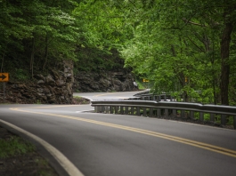 A popular section of The Talon winds along flanks of the New River Gorge near Hawks Nest.