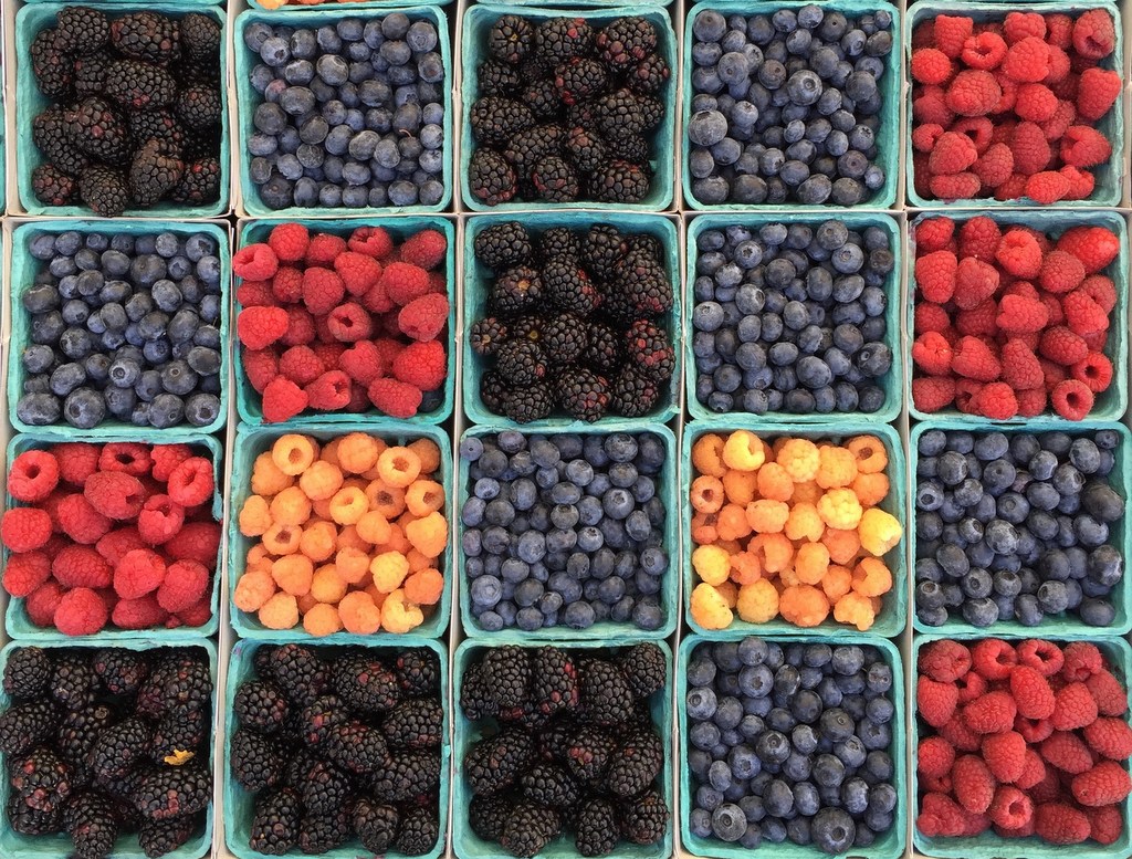 Berries at a farmer's market