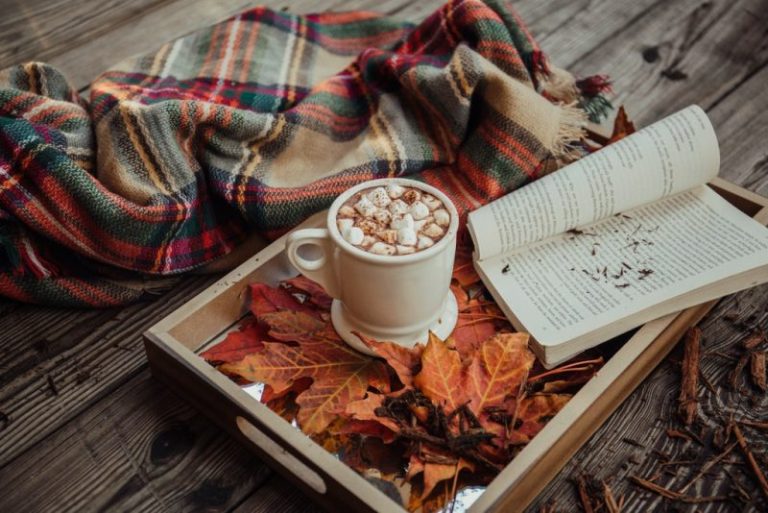 The class will collect folklore from the region, attempt to understand the collected samples, and compile the regional treasures into a book.