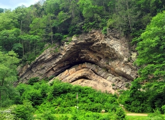 Devils Backbone near Huntersville, West Virginia