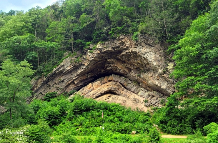 Devils Backbone near Huntersville, West Virginia