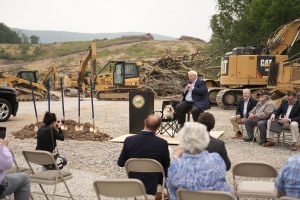 Governor Justice breaks ground