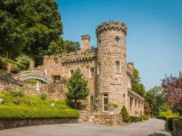 Berkeley Springs Castle