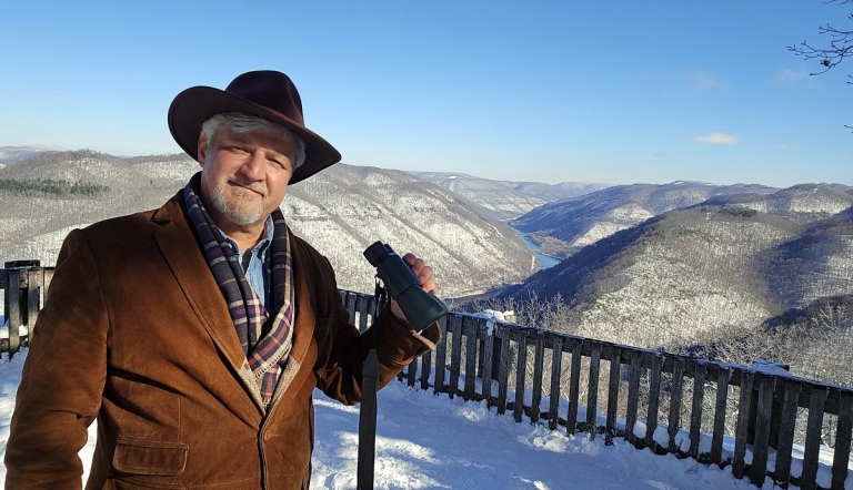 Grandview panoramas showcase New River Gorge at its widest, deepest