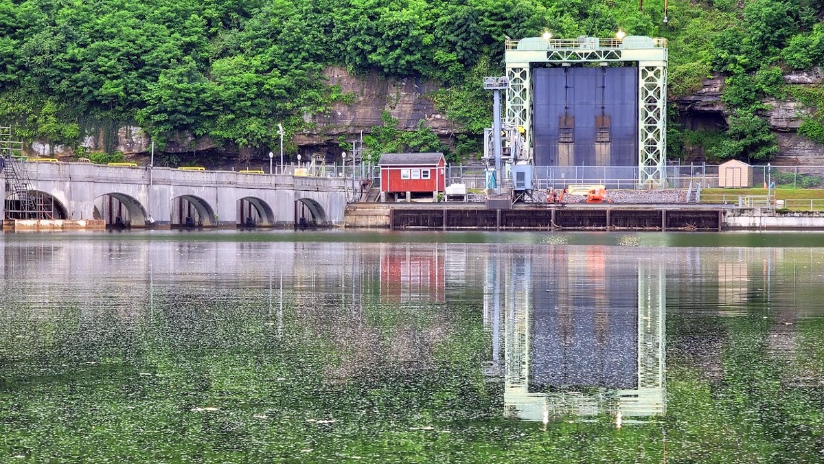Hawks Nest Tunnel Disaster Cemetery