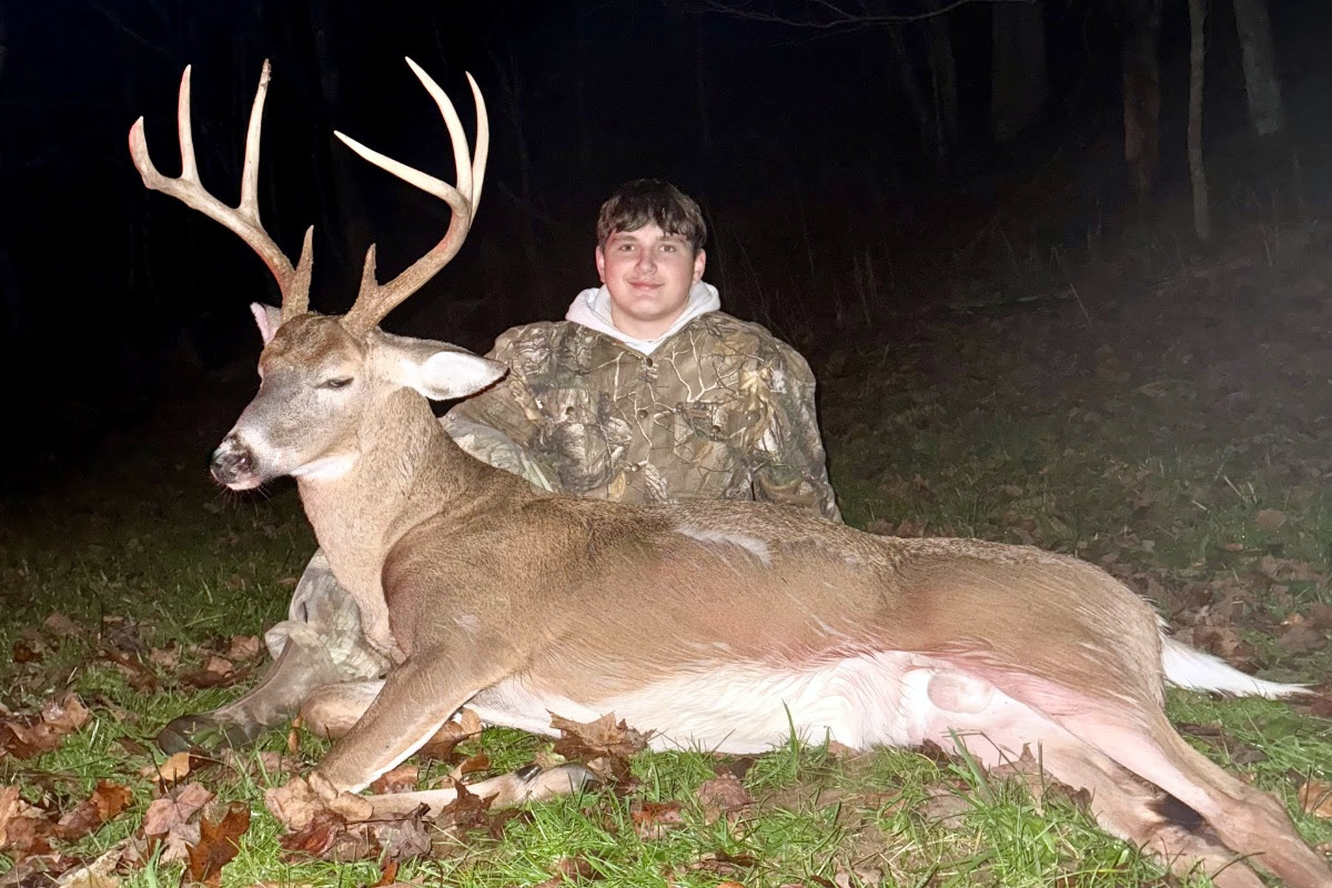 West Virginia announces winners of 2025 West Virginia Big Buck Photo Contest