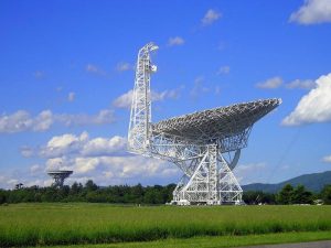 The Robert C. Byrd Telescope at Green Bank is the world's largest fully steerable radio telescope. (Photo courtesy Green Bank Observatory)