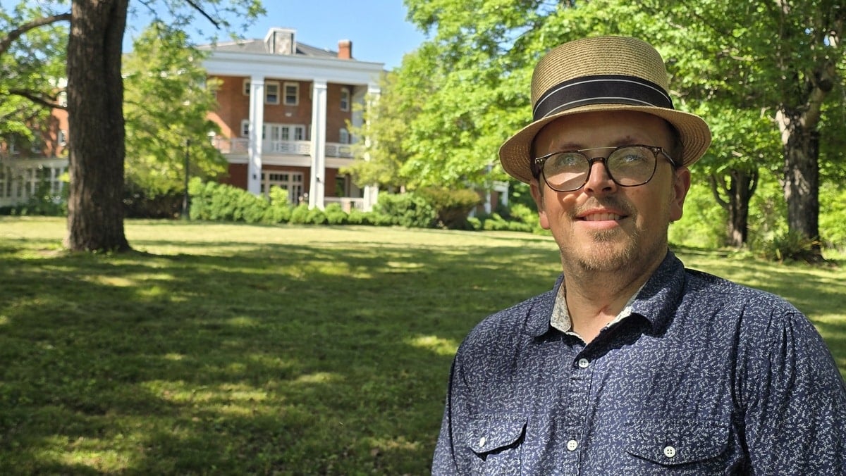 Historian William Jones grew up within site of the historic Pence Springs Hotel. (Photo: David Sibray)