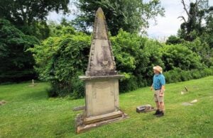 West Virginia Explorer publisher David Sibray visits the grave of Dr. Jesse Bennett, a frontier physician whose actions one autumn night in 1794 helped change American medical history.