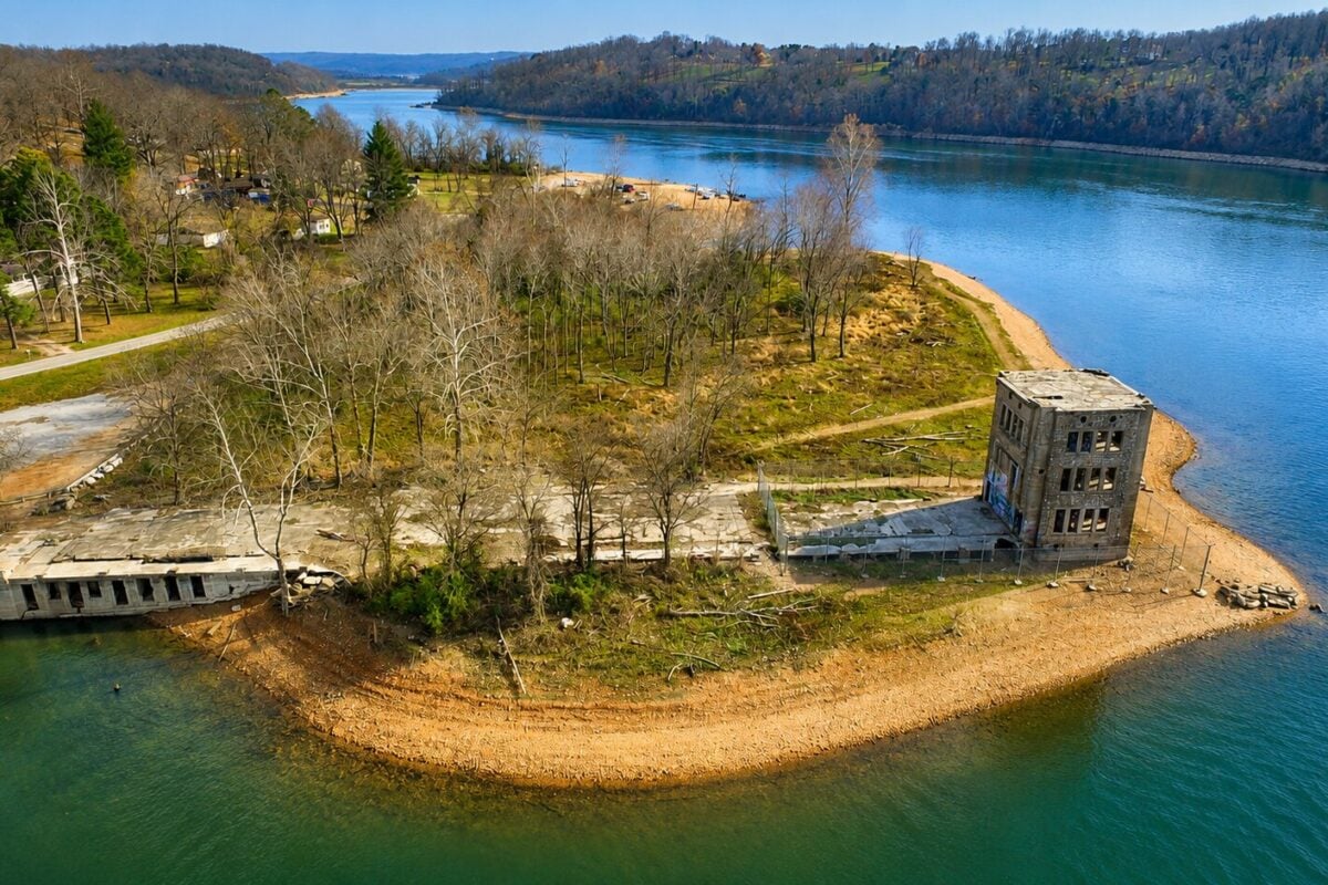 The West Virginian who ran for president—and built a pyramid for the end of civilization - West Virginia Explorer